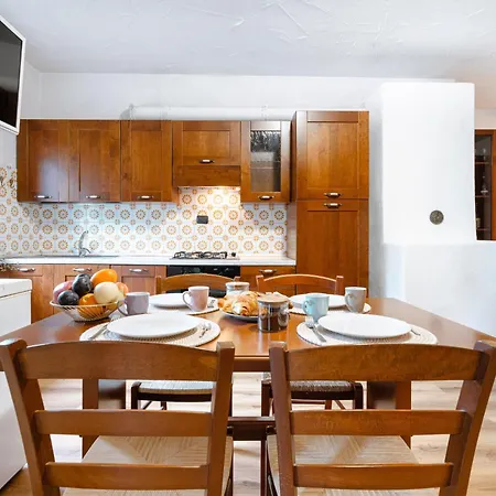 Panoramic Terrace Perfect For Families & Sport